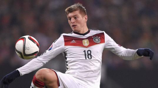 现在的荷兰和德国国家队谁更强,德国2-1荷兰各自首发阵容