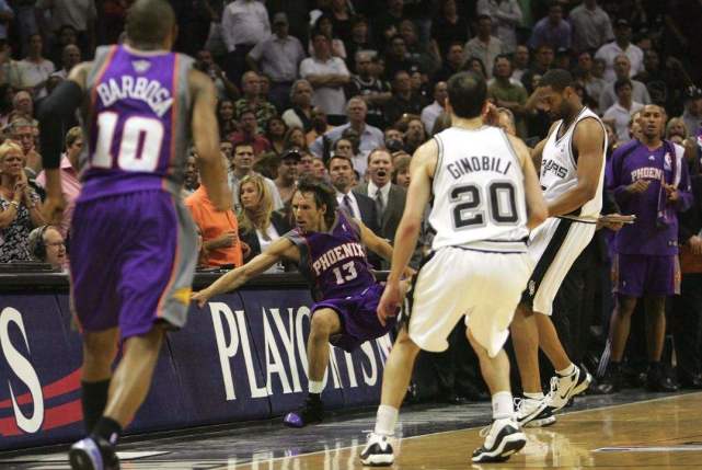 纳什为什么能抢走科比mvp,经典回顾纳什与科比mvp之间的对决