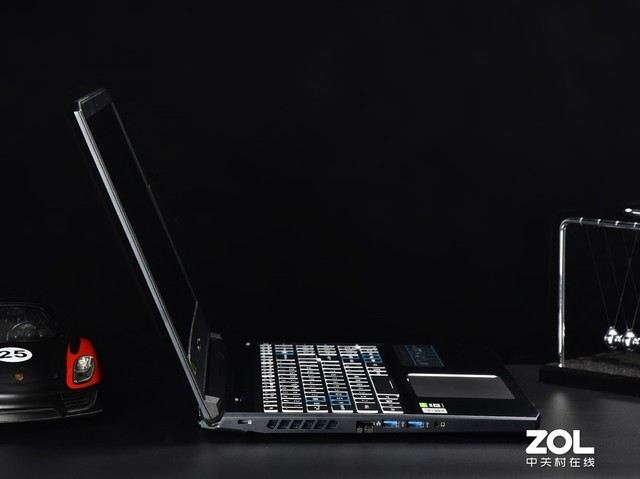 acer战斧300,中正评测宏碁掠夺者战斧300