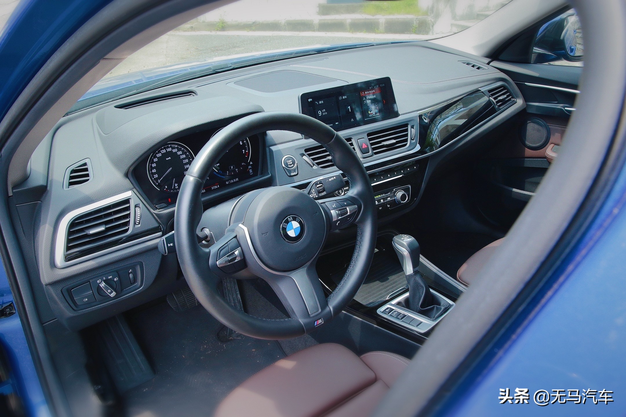 2013款宝马118i试驾视频,蓝天白云梦宝马x1