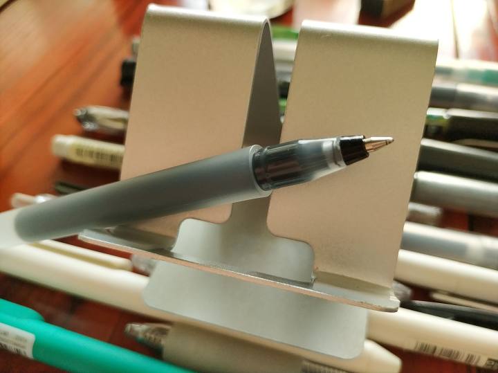 小米巨能写百乐对比,小米巨能写和百乐p500哪个好