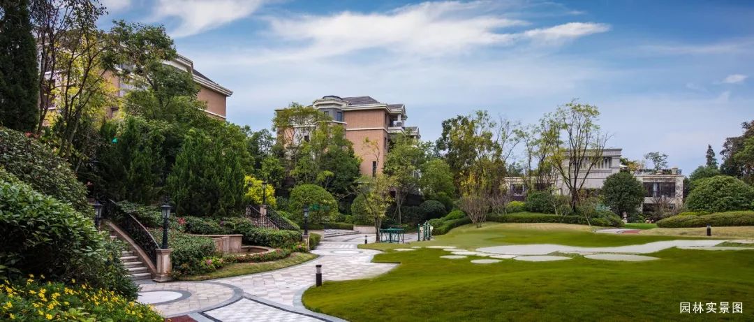 郫县蔚蓝卡地亚云墅,蔚蓝卡地亚云墅发展