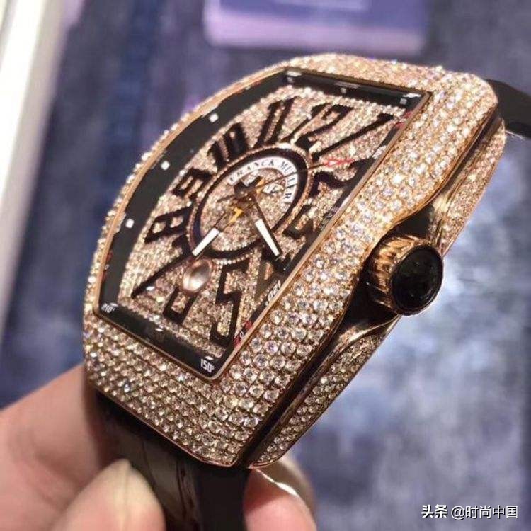 把一辆奔驰戴在手上,比奔驰高端的手表有哪些