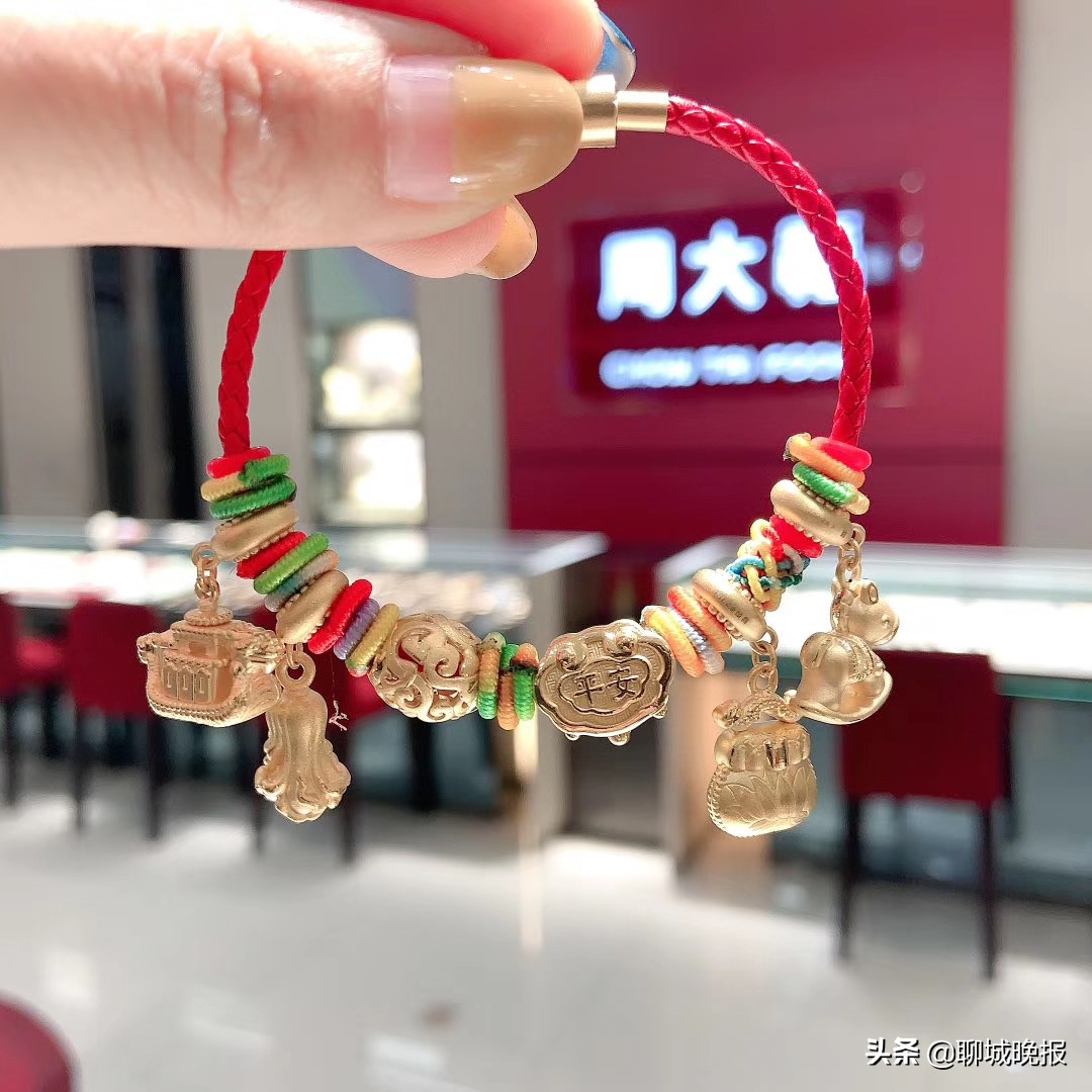 浠ョ埍涔嬪悕鐝犲疂,浠ョ埍涔嬪悕鐝犲疂闂ㄧエ