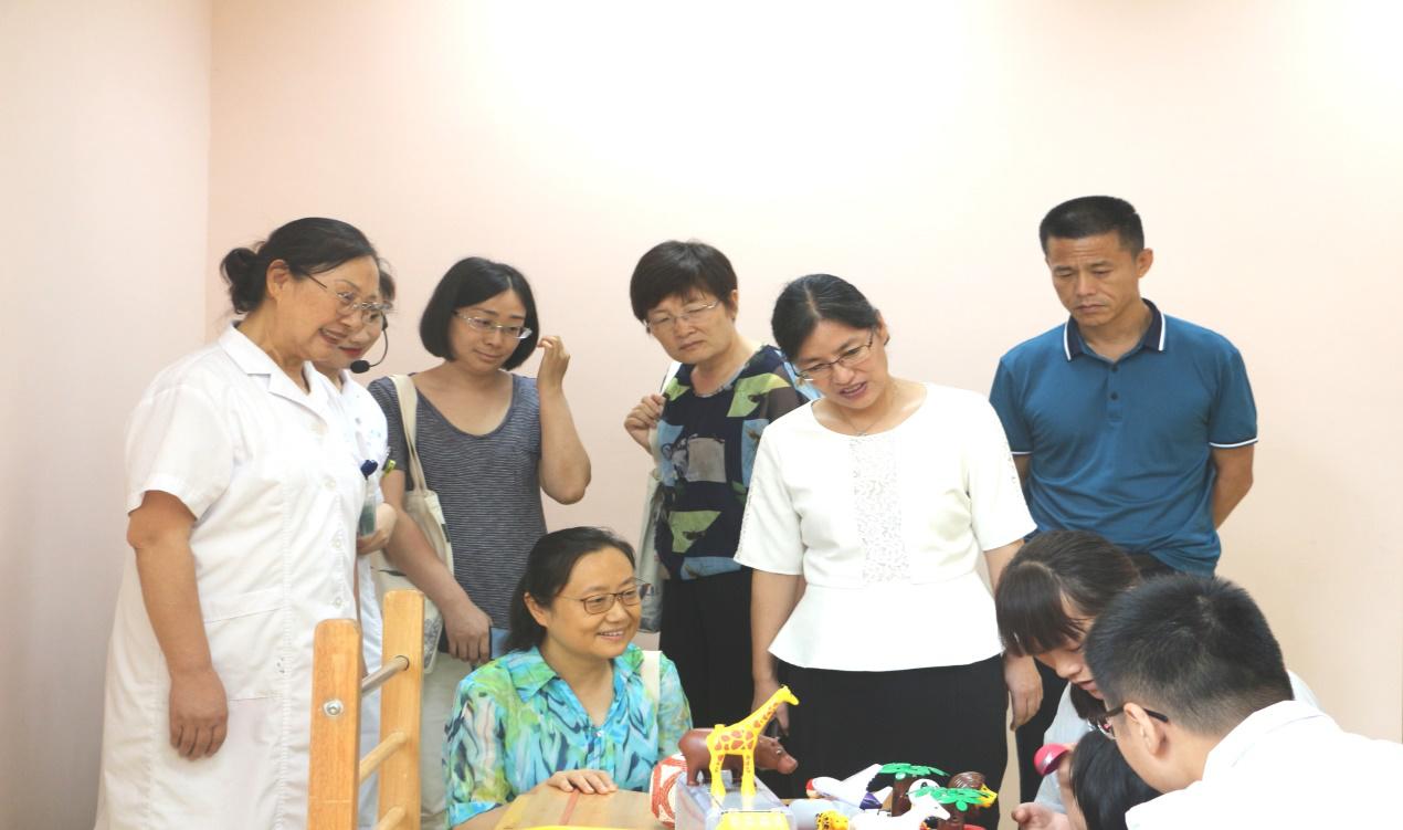 中残联领导到宿迁市儿童医院进行残疾儿童康复调研工作