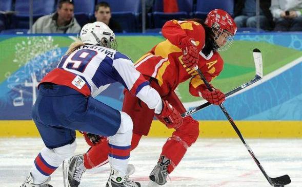 怎么正确停球,挺胸式停球和含胸式停球练习方法