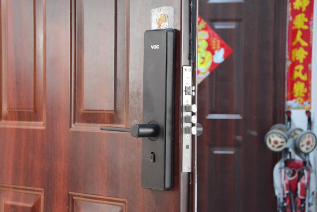 voc智能门锁x6安装教程,荣耀voc智能锁
