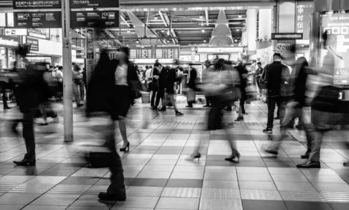 去25k的“996”还是18k的“965”上班？