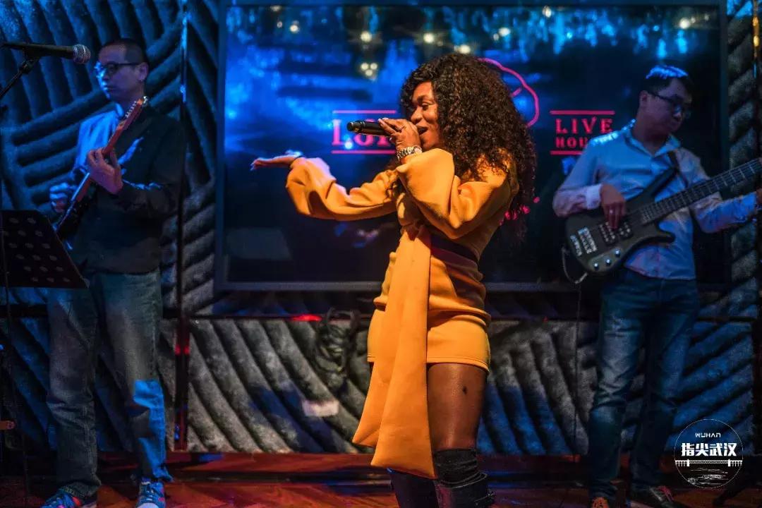 冬天不喝酒就像青春喂了狗，武汉冬日酒吧指南是时候安排了