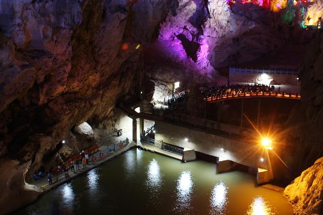 云南建水燕子洞,燕子洞和织金洞