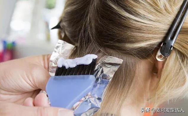 在家怎么给自己染发,怎样染发不伤头发不伤肝脏