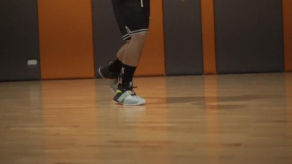 无论是打球还是穿鞋,你都「要疯」一点|KVSN众测