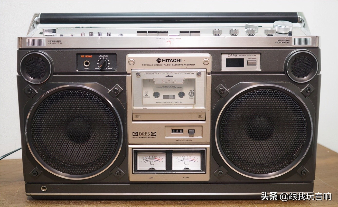 日立收音机2200,日立双卡录音机