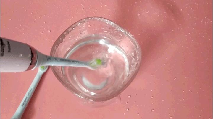 同样是电动牙刷,凭什么它可以卖上千块