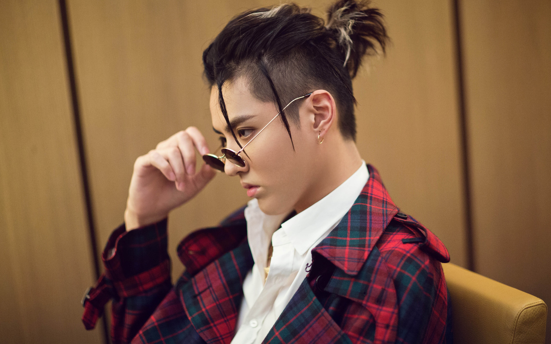 *欲色**熏心！明知“玩弄女性”会翻车，为何还有男星“自取灭亡”？