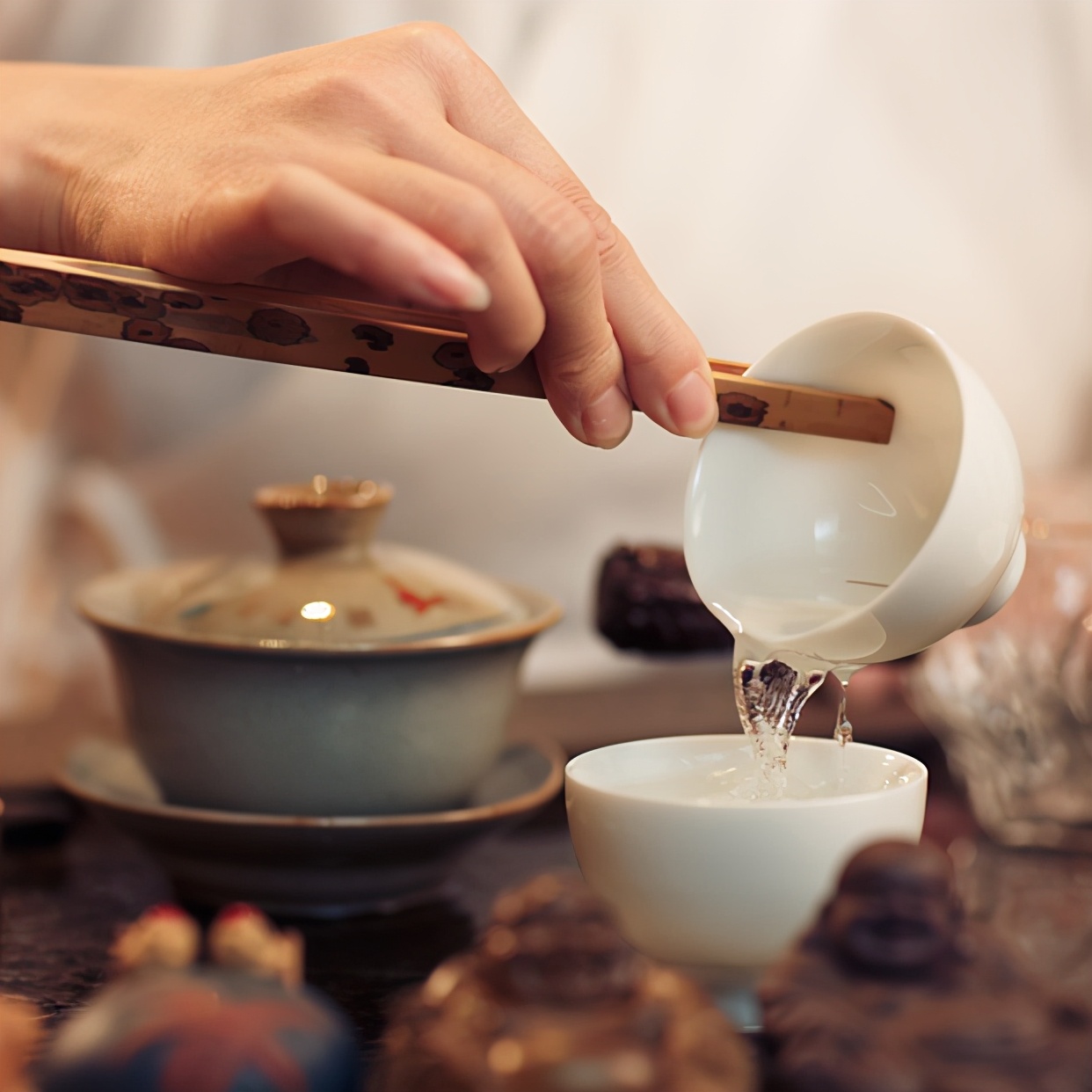 喝茶醒酒的最佳方法,喝茶醒酒方法有哪些图片