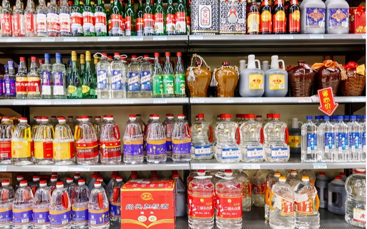 中国最不建议喝的三种白酒,这3种白酒不能买