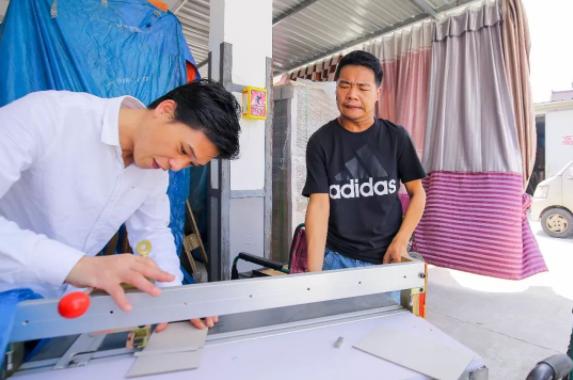 脑瘫小伙只有75却人生开挂,75岁脑瘫儿子