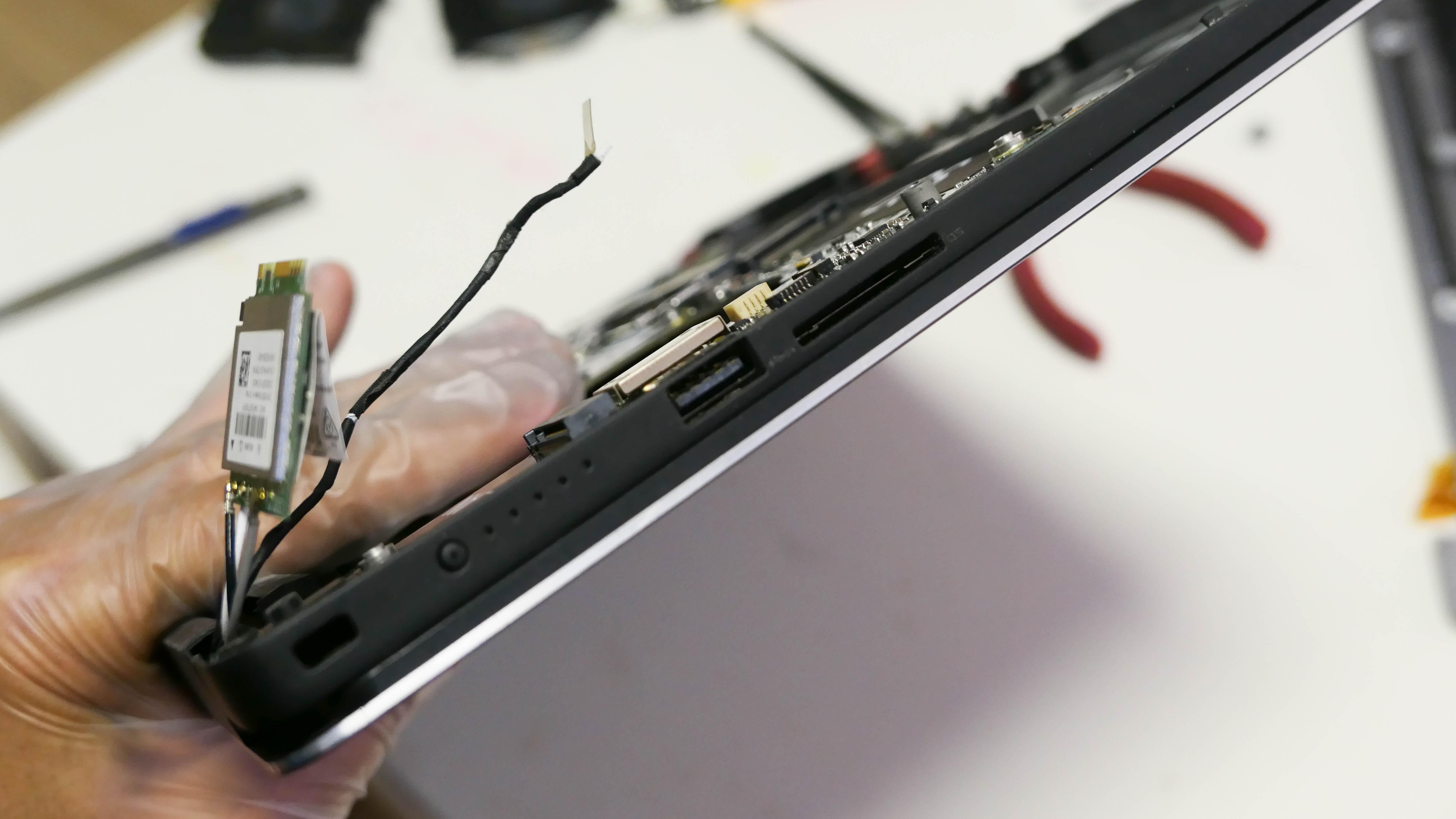 XPS9550升级Precision5530主板实战演习