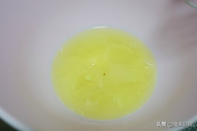 不用面粉做蛋糕只用鸡蛋和牛奶,低糖蛋糕的做法烤箱