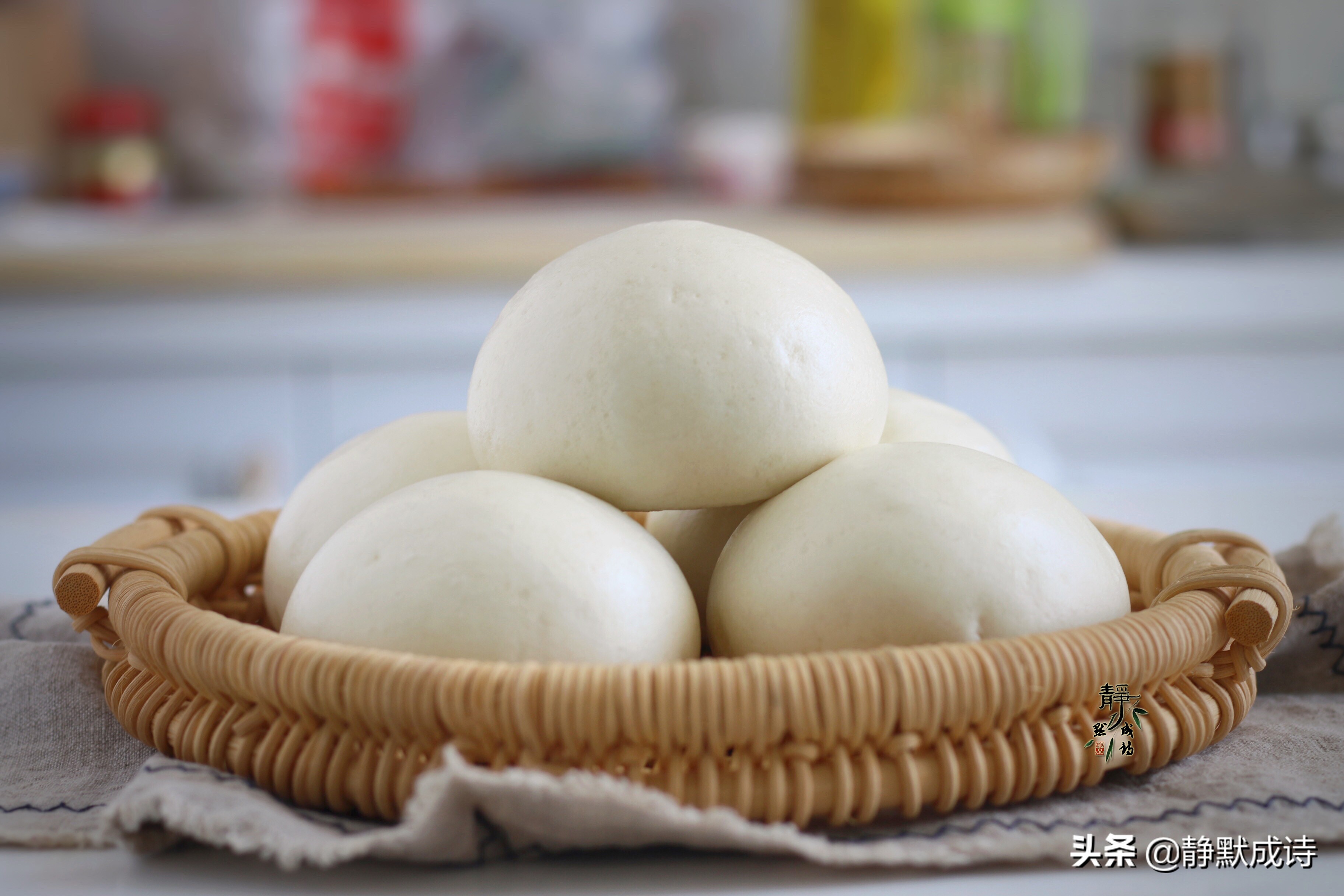 馒头怎么做才松软好吃视频教程,馒头如何做更好吃一招告诉你