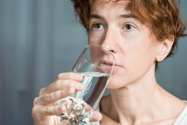 颈部变粗与脂肪堆积,颈部增粗如何恢复