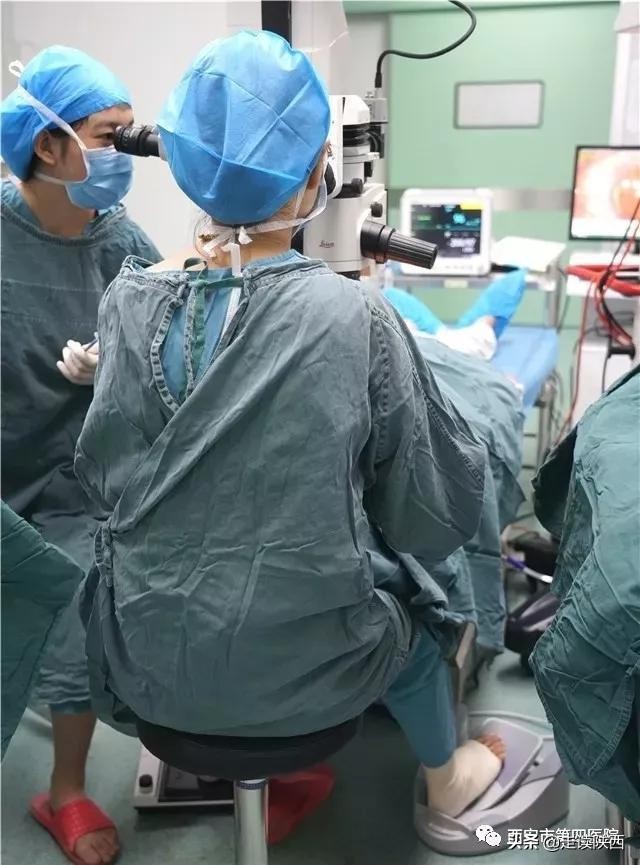 从生死营救到“*拍偷**照”，发生在西安四院的这些场景，温暖了2019