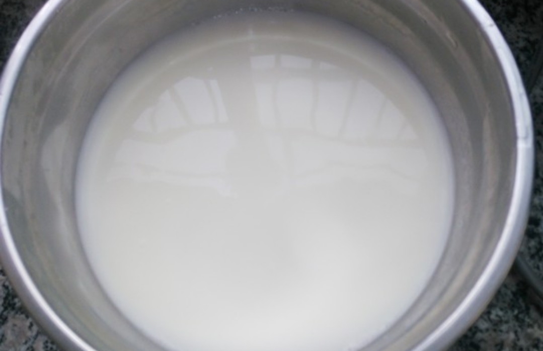 现成豆浆怎么做鸡蛋豆腐,豆浆做豆腐花教程不用内酯