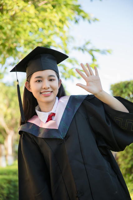 中考没考上高中的出路,女孩没考上高中有什么出路