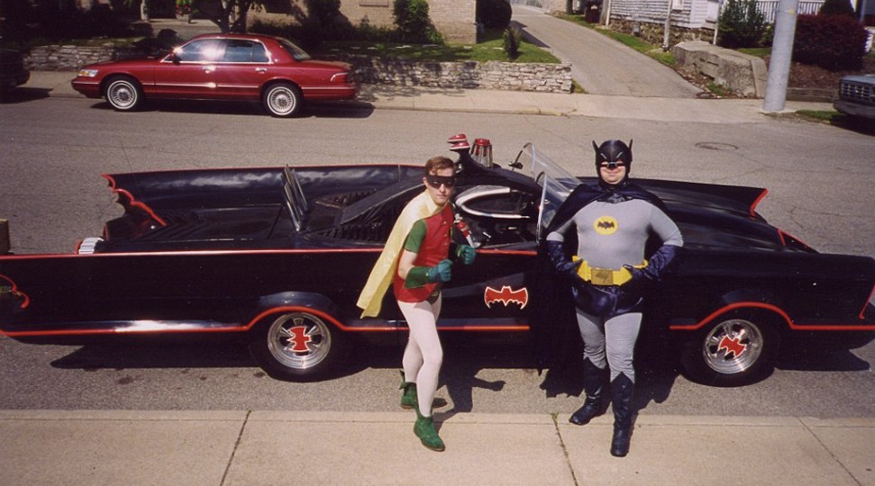 布鲁斯韦恩的蝙蝠车,布鲁斯韦恩开蝙蝠车