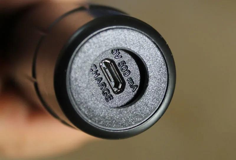 没布线怎么装射灯,没有布线投影怎么连音响