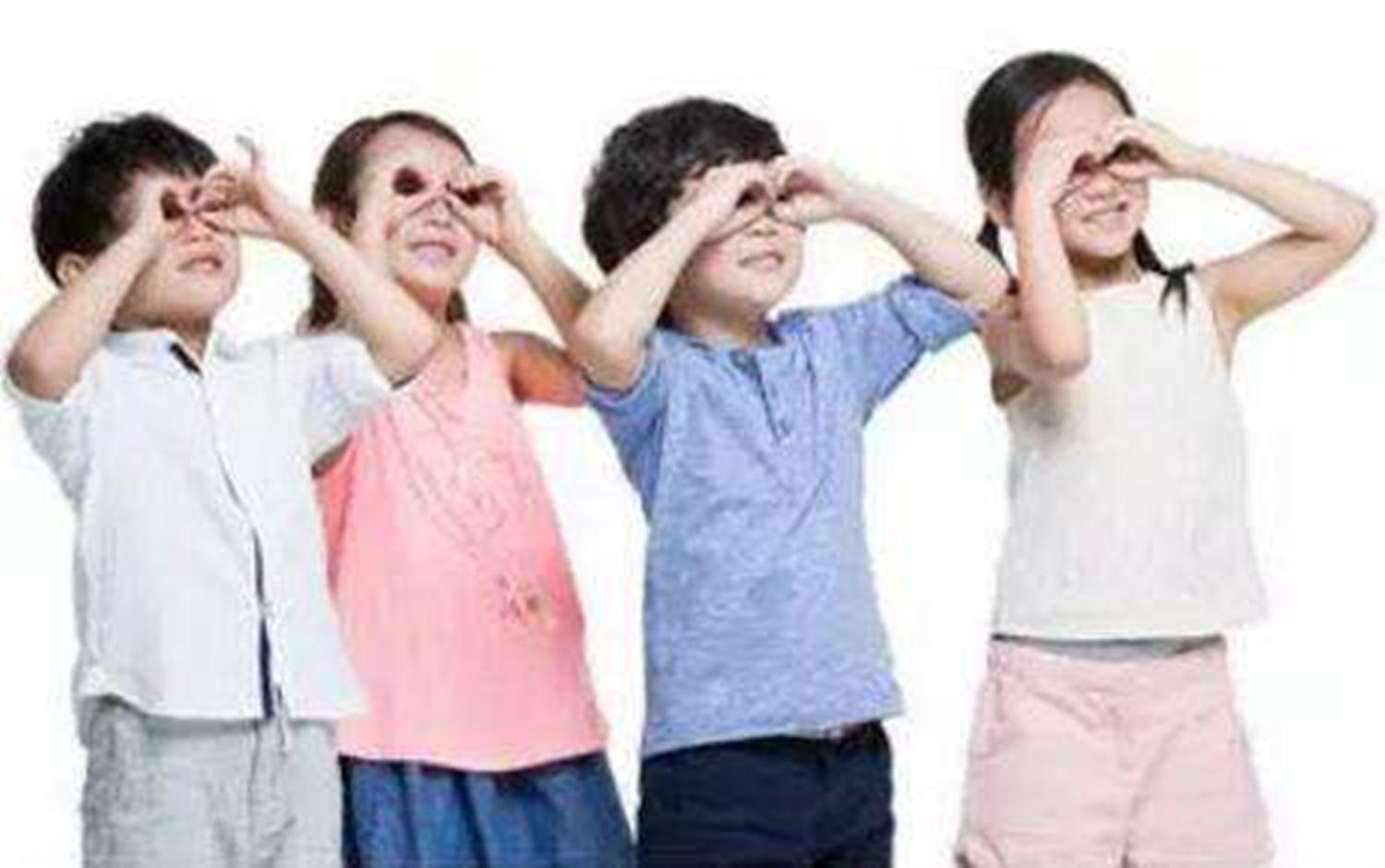 爸爸姓郝妈妈姓郭起名字,爸爸姓陈妈妈姓郝给小孩取名