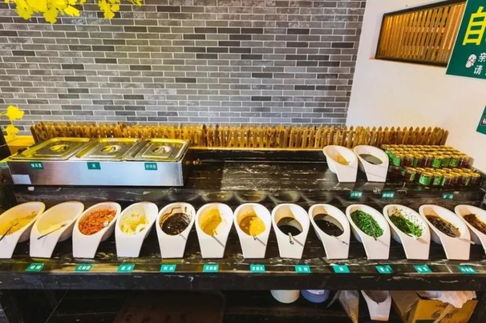 轰动火锅界的鲜货模式，老板放话：不新鲜就退货