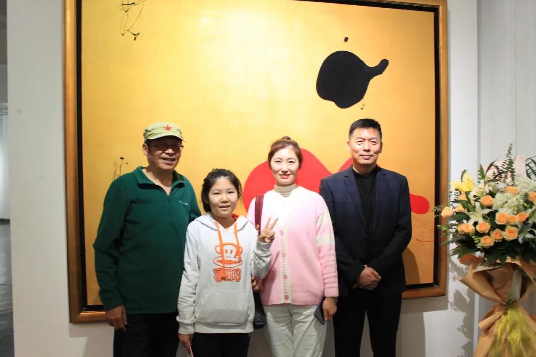 周颖超个展《蜕变》Seaandland在京开幕