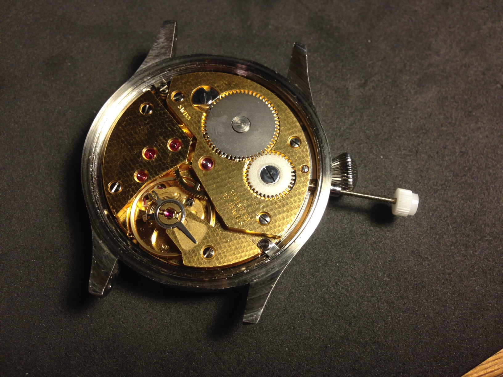 看看老外DIY机械手表