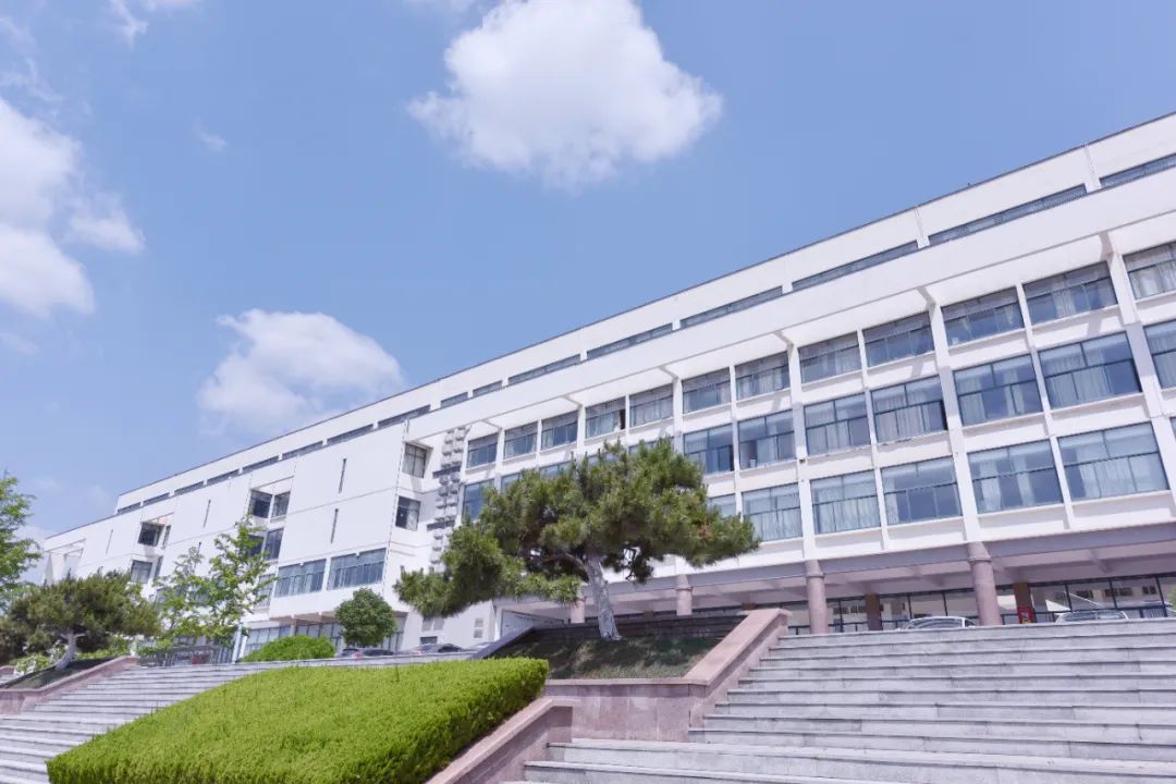 青岛黄海学院有专科和本科,青岛黄海学院学费2024招生简章
