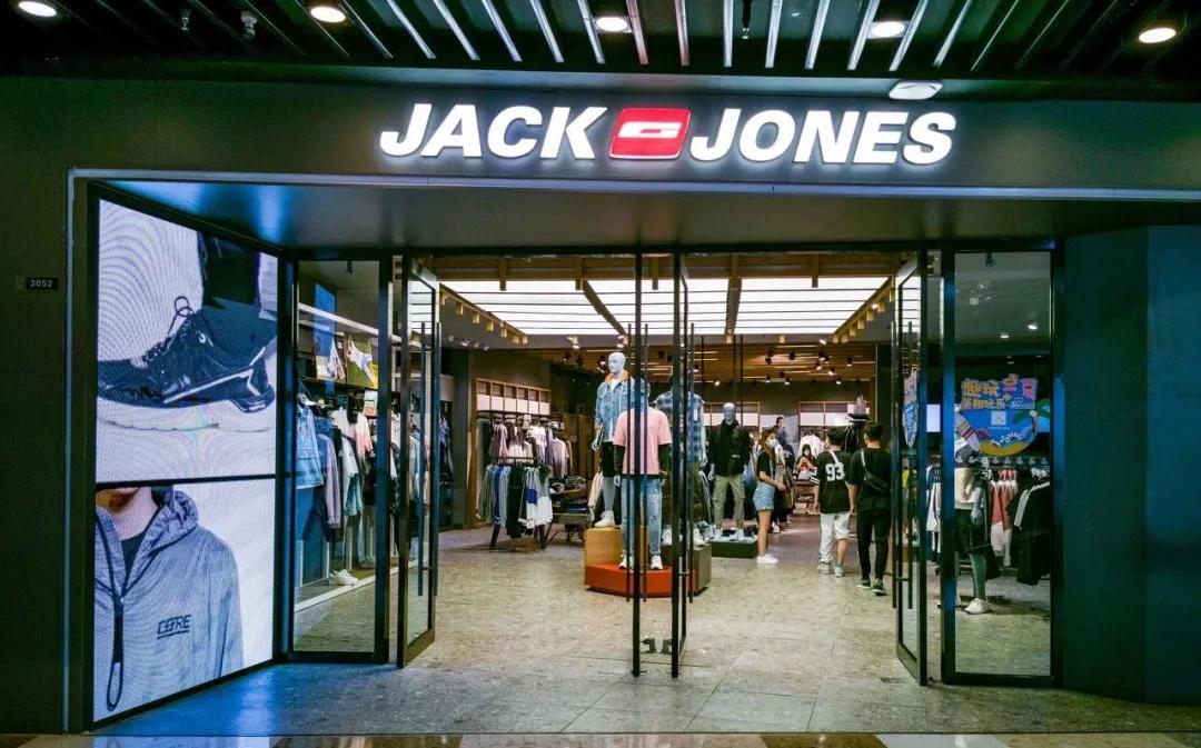 娴佹按鐨勫コ涓婚搧鎵撶殑涔愰槦,only濂宠鍜寁eromoda椋庢牸鍖哄埆