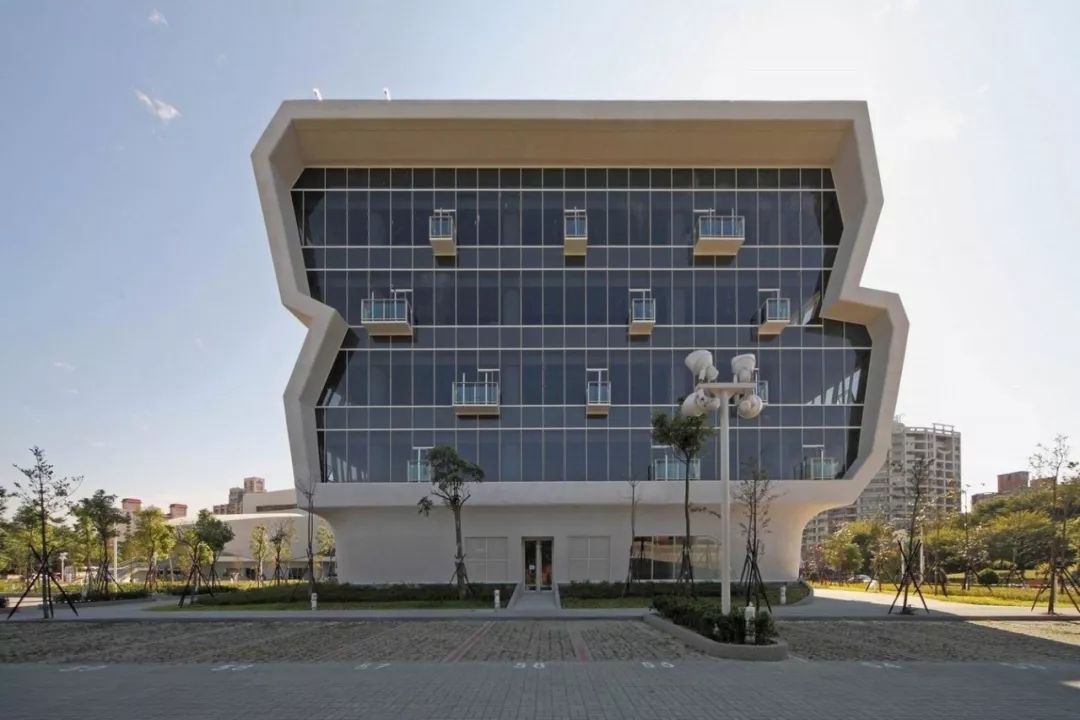 漫步台中，学建筑的中国人都应该去看看”的东海大学...