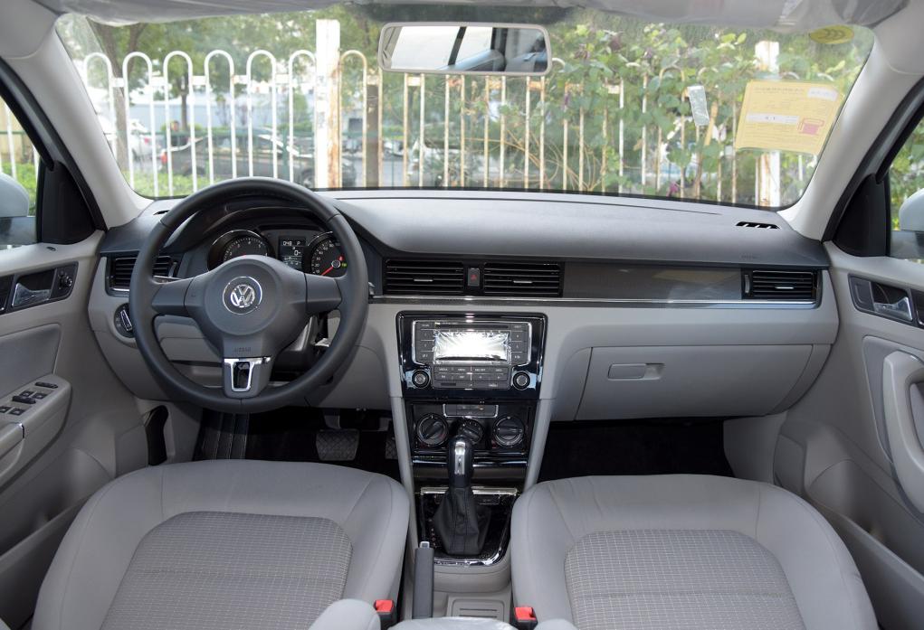 五年的朗逸二手车值得买吗,宝来和速腾二手车哪个好