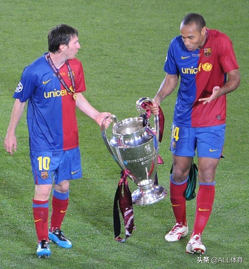 哪一年的欧冠决赛是巴萨vs阿森纳,2002欧冠决赛巴萨vs曼联