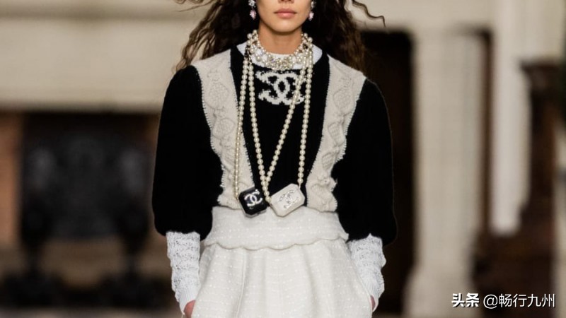 chanel香奈儿2023年新款,chanel香奈儿水钻包包