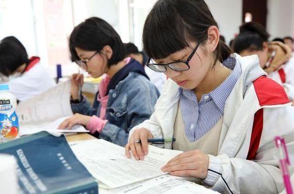 中考落榜不上技校最好的出路,中考落榜上技校好还是读职高好