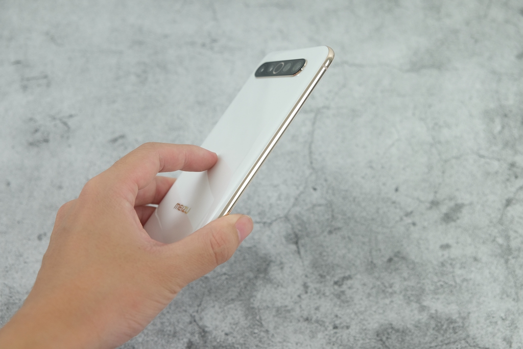 与众不同5g旗舰魅族17pro上手体验,魅族17pro陶瓷版值得入手