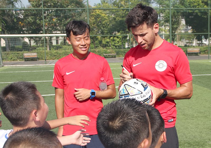 巴萨足球夏令营2017,南充奥航足球夏令营