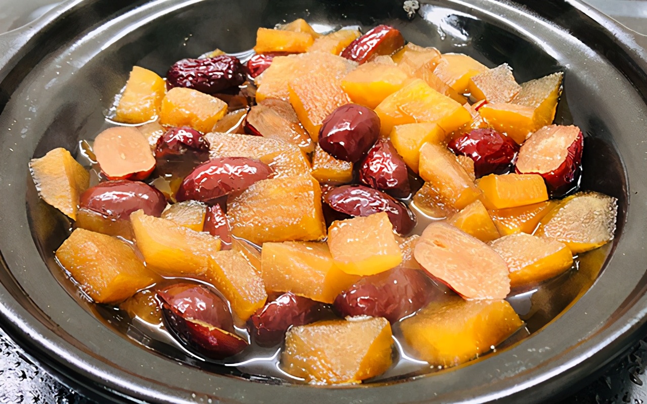 苹果直接煮着吃,苹果直接全冻吃可以吗