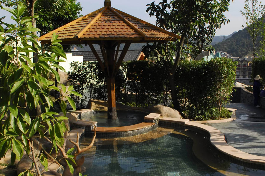 华侨城瀑布酒店房+餐+票，全部只要499！景区VIP通道免排队等你来