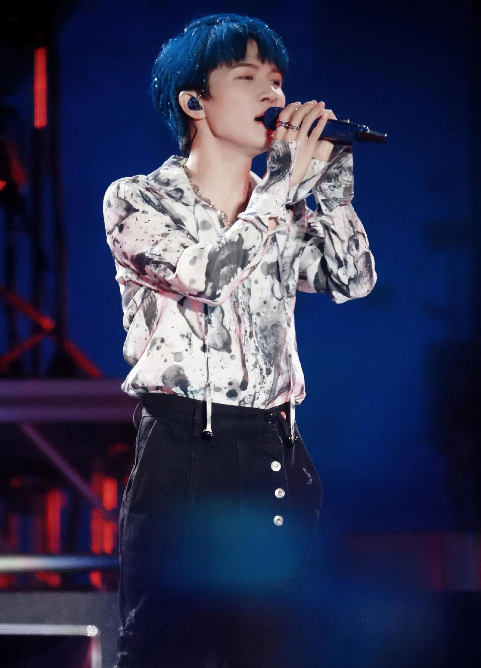 风雨同行周深,风雨之后见彩虹粤语版