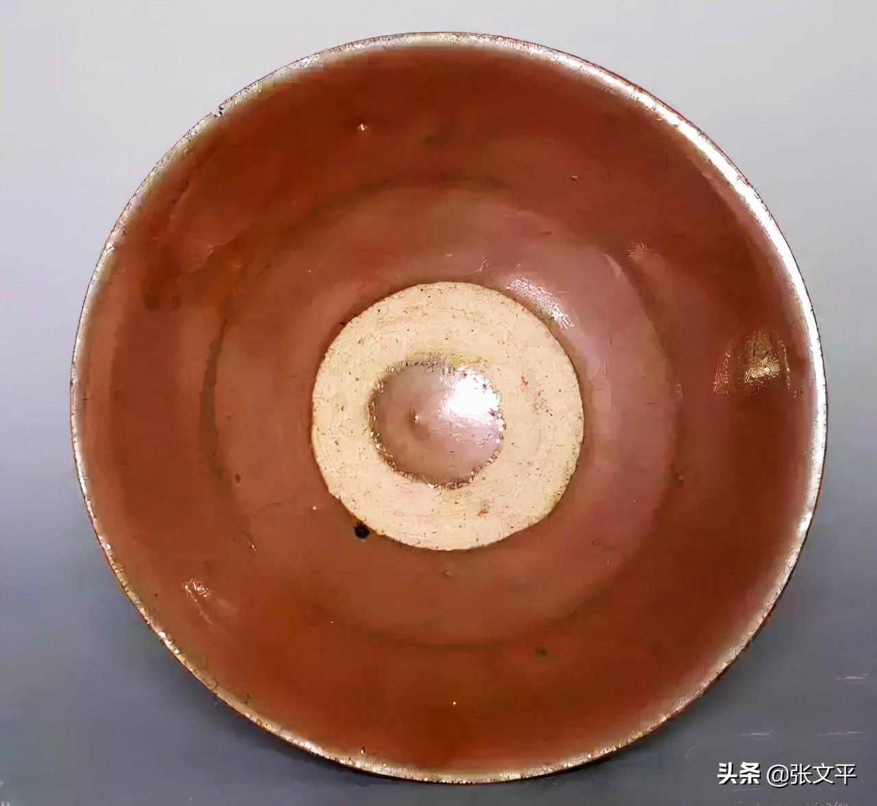 素烧不上釉瓷器,为什么陶瓷底部不上釉