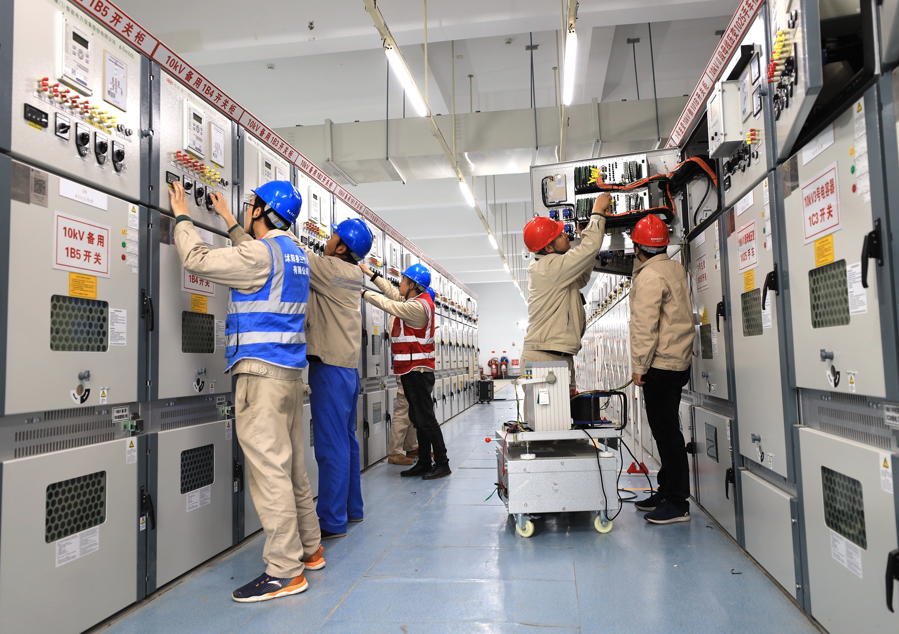 江苏沭阳：变电检修的创新能手汤承林