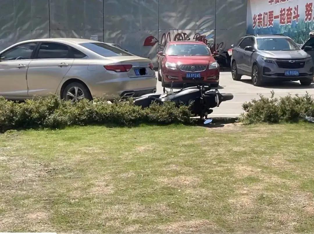 杜卡迪被撞维修费7.5,杜卡迪只换不修撞了怎么办